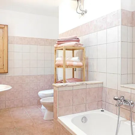 بيت للعطل Awesome In W/ 4 Bedrooms كارديدو